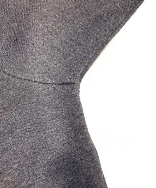 FRED PERRY（フレッドペリー）FRED PERRY (フレッドペリー) クルーネックスウェット グレー サイズ:Sの古着・服飾アイテム