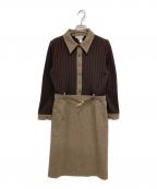 CELINEセリーヌ）の古着「馬車金具ベルト付きニットワンピース」｜ブラウン