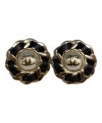 CHANELシャネル）の古着「フェイクパールココマークイヤリング」｜ブラック×ゴールド