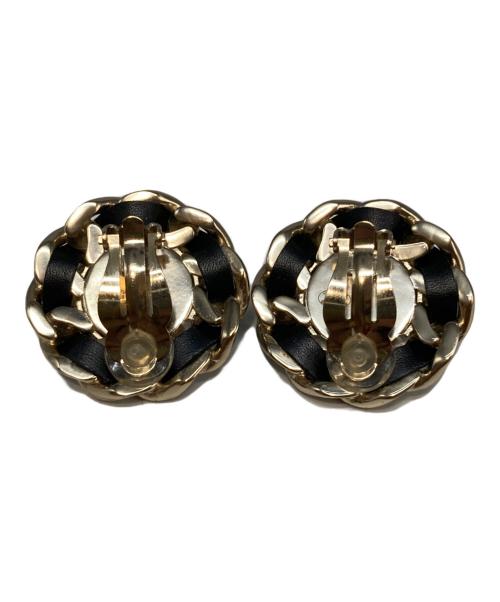 CHANEL（シャネル）CHANEL (シャネル) フェイクパールココマークイヤリング ブラック×ゴールドの古着・服飾アイテム