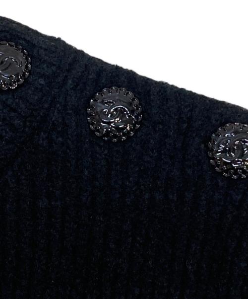 CHANEL（シャネル）CHANEL (シャネル) ココマークサイドボタンニットセーター ブラック サイズ:38(M)の古着・服飾アイテム