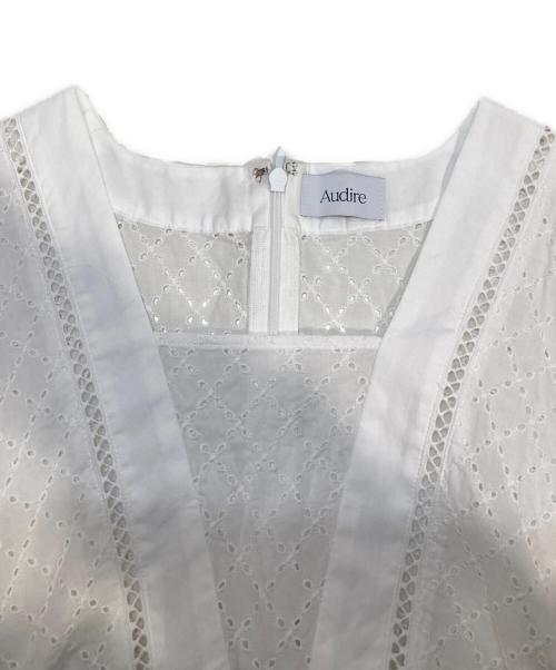 Audire（アウディーレ）Audire (アウディーレ) Flower broidery Lace Dress ホワイト サイズ:Sの古着・服飾アイテム