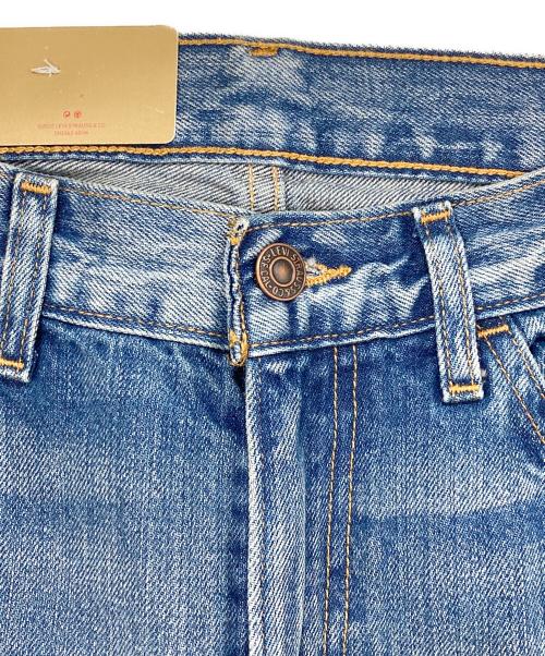 LEVI'S VINTAGE CLOTHING（リーバイス ビンテージ クロージング）LEVI'S VINTAGE CLOTHING (リーバイス ビンテージ クロージング) 1965モデル 606 SUPER SLIM インディゴ サイズ:73.5cm(W29) 未使用品の古着・服飾アイテム