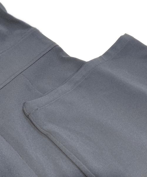 Flolia（フロリア）Flolia (フロリア) セットアップ グレー サイズ:Lの古着・服飾アイテム