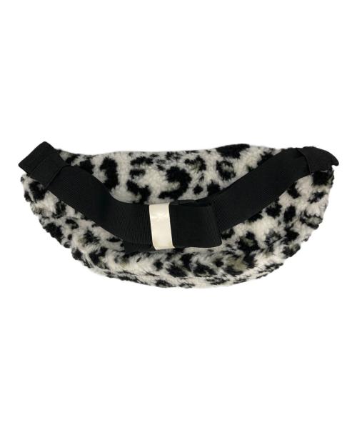 THE NORTH FACE（ザ ノース フェイス）THE NORTH FACE (ザ ノース フェイス) ショルダーバッグ ホワイト 未使用品の古着・服飾アイテム