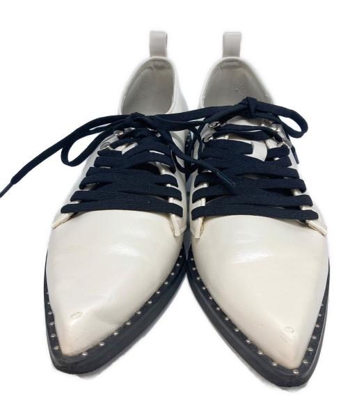 SY UNITED ARROWS（シーユナイテッドアローズ）SY UNITED ARROWS (シーユナイテッドアローズ) ポインテッドレースアップフラットシューズ ホワイト サイズ:25cmの古着・服飾アイテム