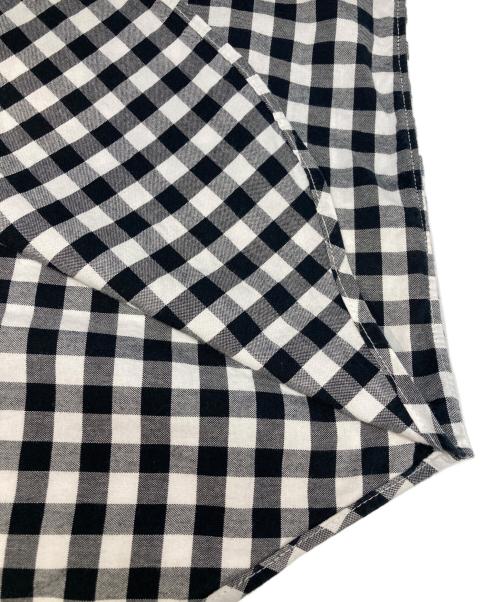 INDIVIDUALIZED SHIRTS（インディビジュアライズドシャツ）INDIVIDUALIZED SHIRTS (インディビジュアライズドシャツ) 半袖ボタンダウンシャツ ブラック サイズ:M(15　1/2)の古着・服飾アイテム