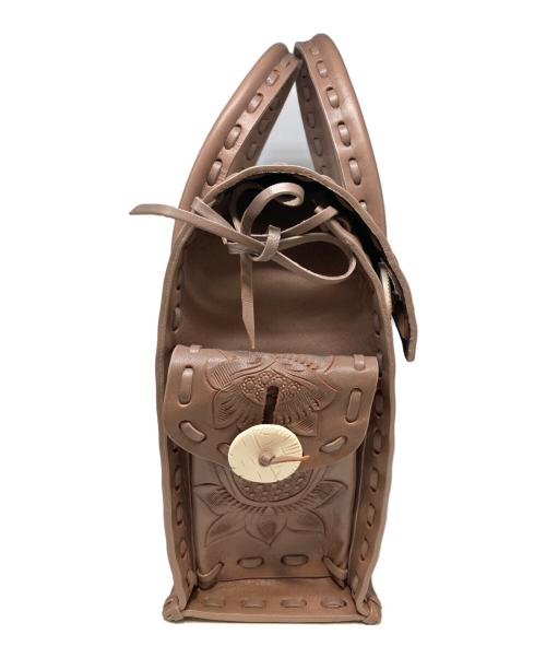 Carving Tribes（カービングトライブス）Carving Tribes (カービングトライブス) カーヴィングレザーハンドバッグ ピンクの古着・服飾アイテム