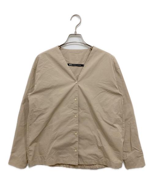 nicholson and nicholson（ニコルソンアンドニコルソン）nicholson and nicholson (ニコルソンアンドニコルソン) Vネックシャツ ベージュ サイズ:Mの古着・服飾アイテム