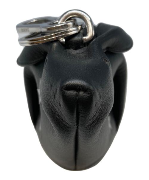 LOEWE（ロエベ）LOEWE (ロエベ) バニースターチャーム ブラックの古着・服飾アイテム