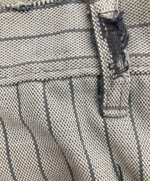 LEVI'S（リーバイス）LEVI'S (リーバイス) STA-PREST ストライプパンツ グレー サイズ:93.5cm(W37)の古着・服飾アイテム