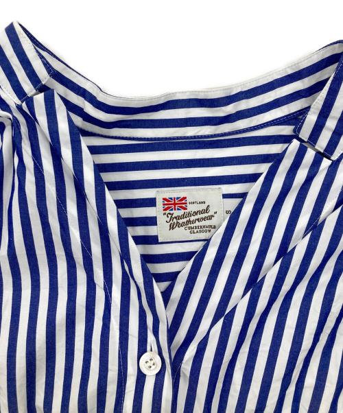 Traditional Weatherwear（トラディショナルウェザーウェア）Traditional Weatherwear (トラディショナルウェザーウェア) ハイカウントコットンストライプギャザースタンドカラーシャツ ブルー サイズ:Sの古着・服飾アイテム