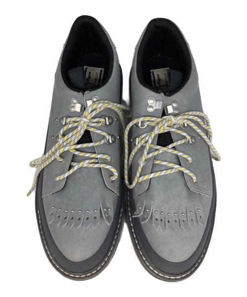 Onitsuka Tiger（オニツカタイガー）Onitsuka Tiger (オニツカタイガー) ANDREA POMPILIO (アンドレアポンピリオ) MNR MOCCASIN AP グレー サイズ:28の古着・服飾アイテム