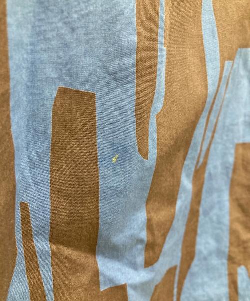 PHEENY（フィーニー）PHEENY (フィーニー) PRINT TYPEWRITER PAJAMAS SHIRT ブルー×ブラウン サイズ:Freeの古着・服飾アイテム