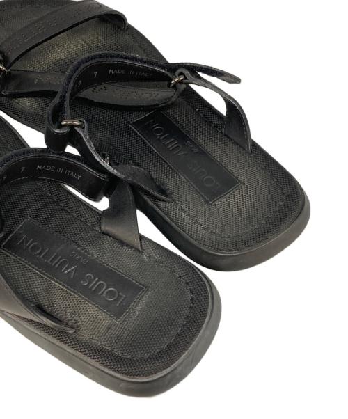 LOUIS VUITTON（ルイ ヴィトン）LOUIS VUITTON (ルイ ヴィトン) パンチロゴサンダル ブラック サイズ:7の古着・服飾アイテム