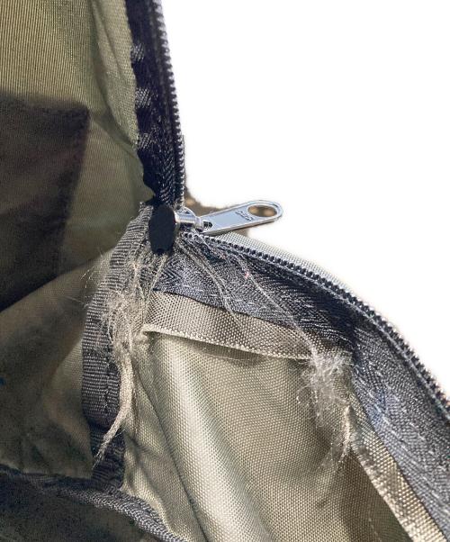 Herve Chapelier（エルベシャプリエ）Herve Chapelier (エルベシャプリエ) ナイロンデイパックMLサイズ カーキの古着・服飾アイテム