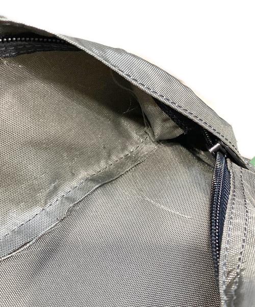 Herve Chapelier（エルベシャプリエ）Herve Chapelier (エルベシャプリエ) ナイロンデイパックMLサイズ カーキの古着・服飾アイテム