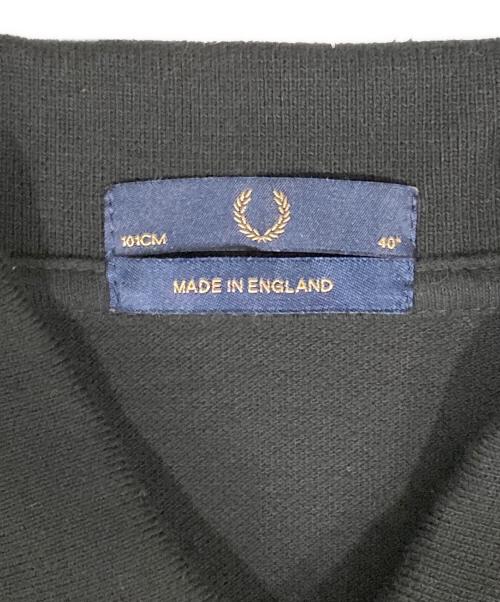FRED PERRY（フレッドペリー）FRED PERRY (フレッドペリー) ロゴ刺繍ポロシャツ ブラック×ゴールド サイズ:L(UK40）の古着・服飾アイテム
