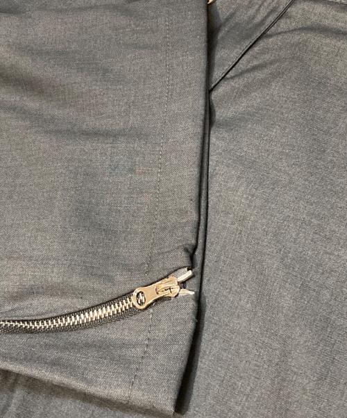 ARGUECULTURE（アルグエカルチャー）ARGUECULTURE (アルグエカルチャー) ジップデザインパンツ グレー サイズ:M 未使用品の古着・服飾アイテム