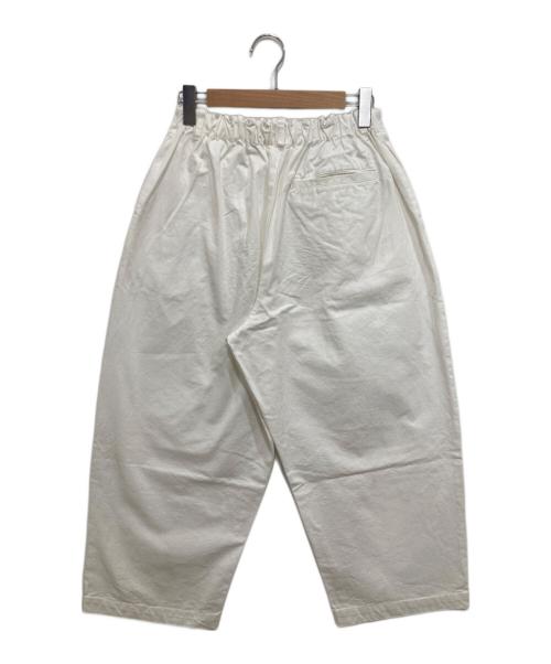 nest Robe（ネストローブ）nest Robe (ネストローブ) コットンチノ近江晒 タックパンツ ホワイト サイズ:freeの古着・服飾アイテム