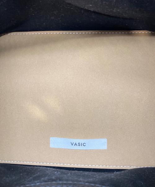 VASIC（ヴァジック）VASIC (ヴァジック) ハンドバッグ アイボリーの古着・服飾アイテム