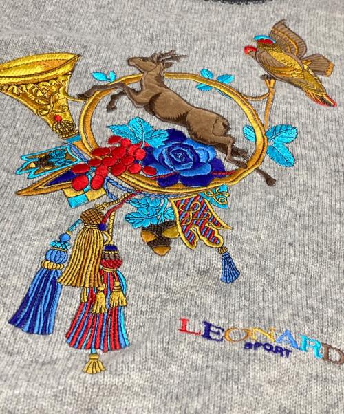 LEONARD SPORT（レオナール スポーツ）LEONARD SPORT (レオナール スポーツ) 刺繍ニット グレー サイズ:不明の古着・服飾アイテム