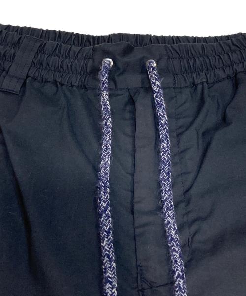 WHITE MOUNTAINEERING Wardrobe（ホワイトマウンテニアリング ワードローブ）WHITE MOUNTAINEERING Wardrobe (ホワイトマウンテニアリング ワードローブ) TAPERED CROPPED AP PANTS ネイビー サイズ:1(M相当）の古着・服飾アイテム