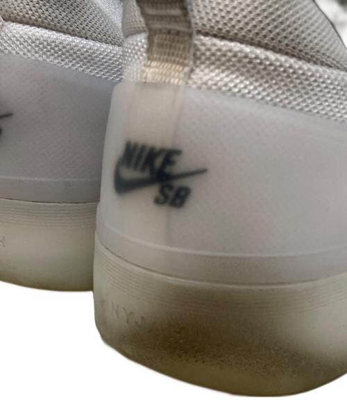 NIKE SB（ナイキエスビー）NIKE SB (ナイキエスビー) ZOOM NYJAH 4 ホワイト サイズ:27.5の古着・服飾アイテム