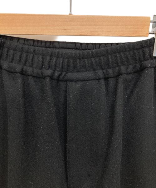 WHITE MOUNTAINEERING（ホワイトマウンテ二アニング）WHITE MOUNTAINEERING (ホワイトマウンテ二アニング) ウールイージーパンツ ブラック サイズ:2の古着・服飾アイテム