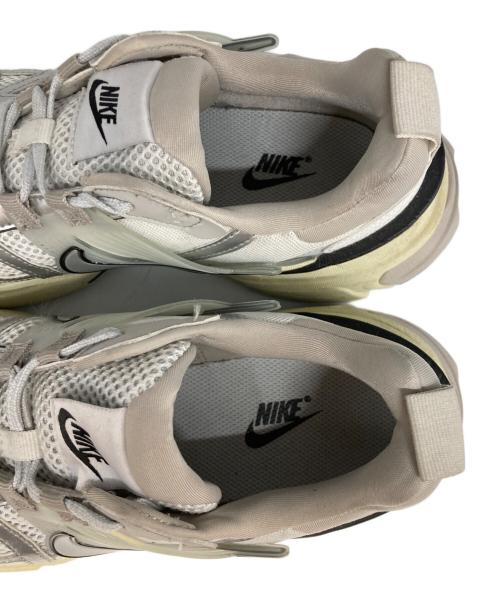 NIKE（ナイキ）NIKE (ナイキ) W V2K ラン ホワイト サイズ:27.5cmの古着・服飾アイテム