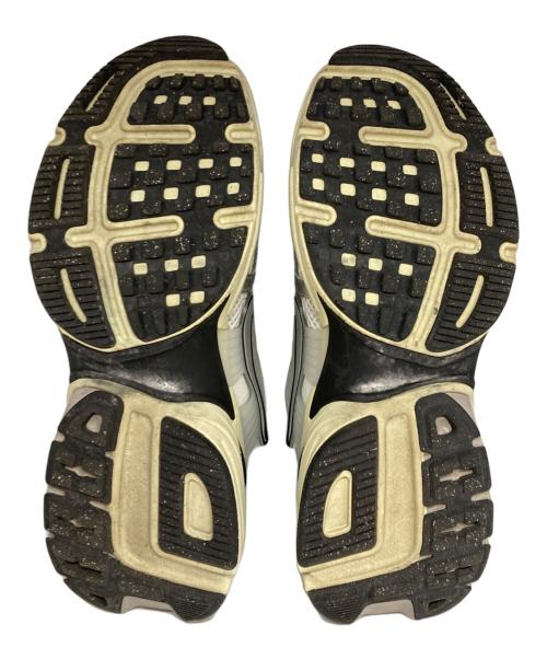 NIKE（ナイキ）NIKE (ナイキ) W V2K ラン ホワイト サイズ:27.5cmの古着・服飾アイテム