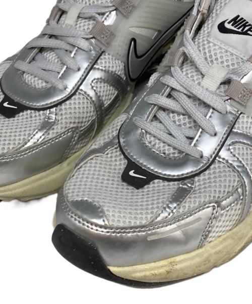 NIKE（ナイキ）NIKE (ナイキ) W V2K ラン ホワイト サイズ:27.5cmの古着・服飾アイテム