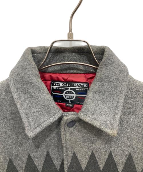 THE CUTRATE（カットレイト）THE CUTRATE (カットレイト) スタジャン グレー×ブラック サイズ:Mの古着・服飾アイテム