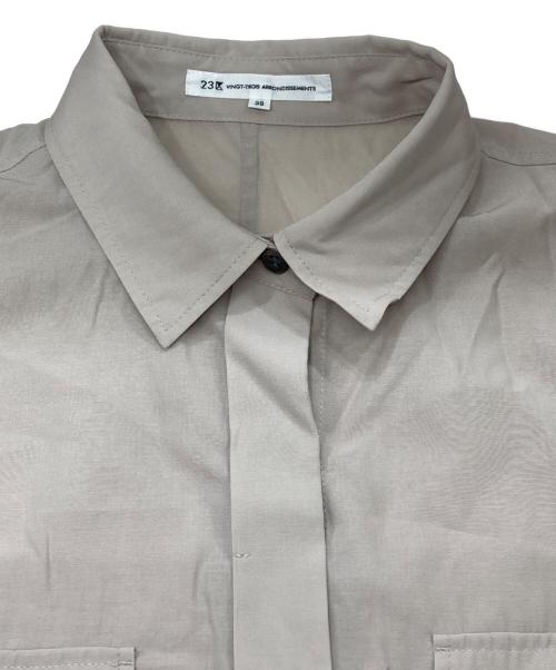 23区（ニジュウサンク）23区 (ニジュウサンク) ライトシアーマットクロス ミリタリーディティール シャツ ベージュ サイズ:Mの古着・服飾アイテム