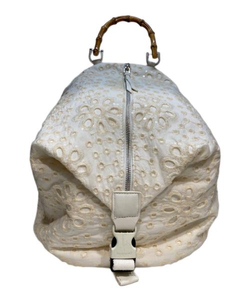 Desigual（デシグアル）Desigual (デシグアル) マルチポジション イギリス刺繍 ミドルバックパック ホワイトの古着・服飾アイテム