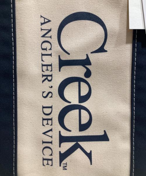 Creek Angler's Device（クリークアングラーズデヴァイス）Creek Angler's Device (クリークアングラーズデヴァイス) This is a(n) (This is a(n)) Base Field Tote XL ホワイト×ネイビー 未使用品の古着・服飾アイテム