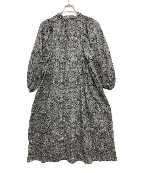Hug O'War（ハグオーワー）Hug O'War (ハグオーワー) リバティ柄ンピース ブラック×ホワイト サイズ:Fの古着・服飾アイテム
