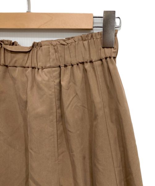 CLOTH&CROSS（クロスアンドクロス）CLOTH&CROSS (クロスアンドクロス) パウダーシフォンパネルスカート ベージュ サイズ:2の古着・服飾アイテム