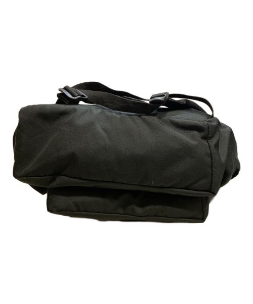 MM6 Maison Margiela（エムエムシックスメゾンマルジェラ）MM6 Maison Margiela (エムエムシックスメゾンマルジェラ) EASTPAK (イーストパック) アシンメトリーバックパック ブラックの古着・服飾アイテム