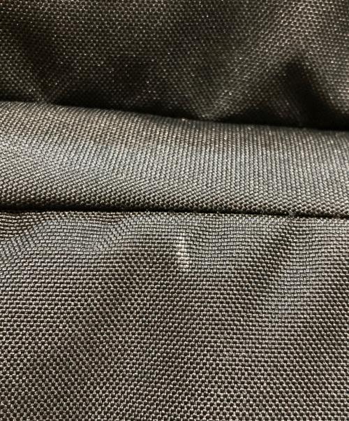 MM6 Maison Margiela（エムエムシックスメゾンマルジェラ）MM6 Maison Margiela (エムエムシックスメゾンマルジェラ) EASTPAK (イーストパック) アシンメトリーバックパック ブラックの古着・服飾アイテム