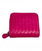 BOTTEGA VENETAボッテガベネタ）の古着「イントレチャート2つ折り財布」｜ピンク