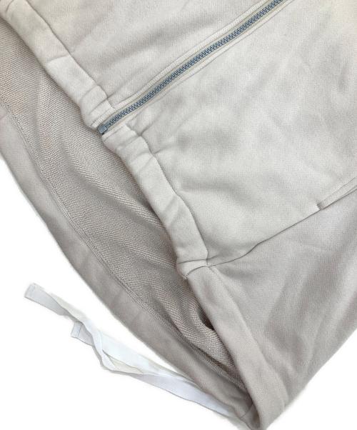 COGTHEBIGSMOKE（コグザビッグスモーク）COGTHEBIGSMOKE (コグザビッグスモーク) ヘーゼルジップフーディ ベージュ サイズ:不明の古着・服飾アイテム