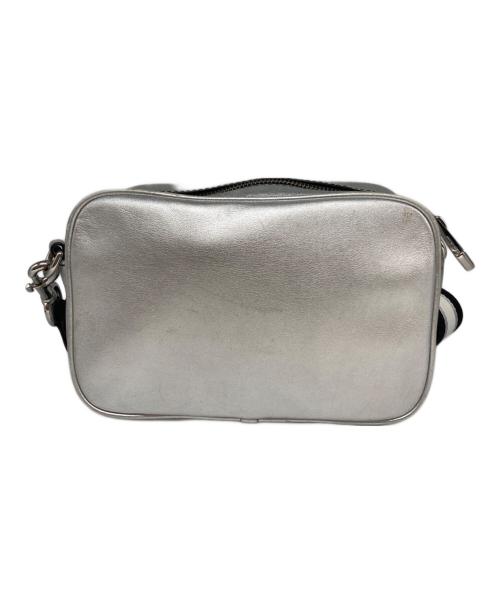 MARC JACOBS（マークジェイコブス）MARC JACOBS (マークジェイコブス) ショルダーバッグ シルバーの古着・服飾アイテム