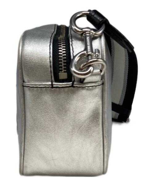 MARC JACOBS（マークジェイコブス）MARC JACOBS (マークジェイコブス) ショルダーバッグ シルバーの古着・服飾アイテム