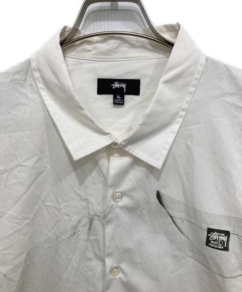 stussy（ステューシー）stussy (ステューシー) グラフィックシャツ ホワイト サイズ:XLの古着・服飾アイテム