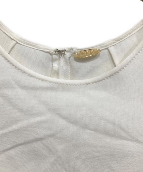 MUSE de Deuxieme Classe（ミューズ ドゥーズィエム クラス）MUSE de Deuxieme Classe (ミューズ ドゥーズィエム クラス) トリアセジョーゼットシチブソデプルオーバー ホワイト サイズ:Fの古着・服飾アイテム