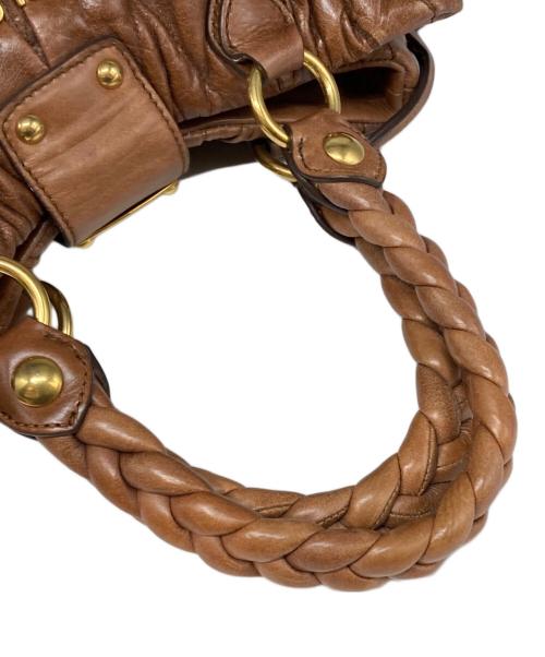 MIU MIU（ミュウミュウ）MIU MIU (ミュウミュウ) ハンドバッグ ブラウンの古着・服飾アイテム