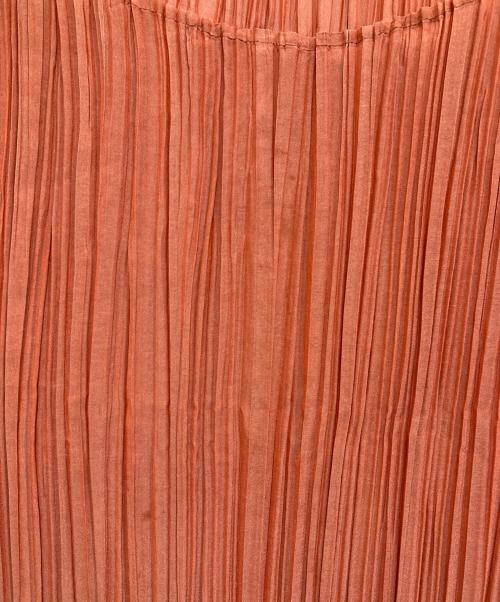 ISSEY MIYAKE（イッセイミヤケ）ISSEY MIYAKE (イッセイミヤケ) プリーツワンピース ブラウン サイズ:Mの古着・服飾アイテム