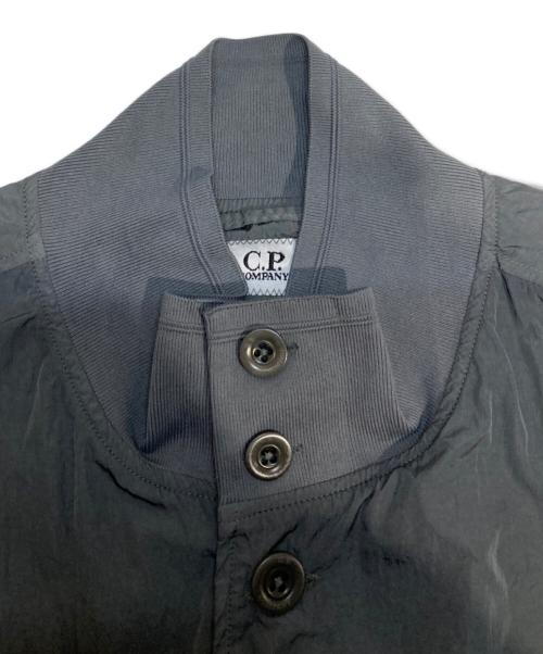 C.P COMPANY（シーピーカンパニー）C.P COMPANY (シーピーカンパニー) FULL BUTTON JACKET グレー サイズ:XLの古着・服飾アイテム