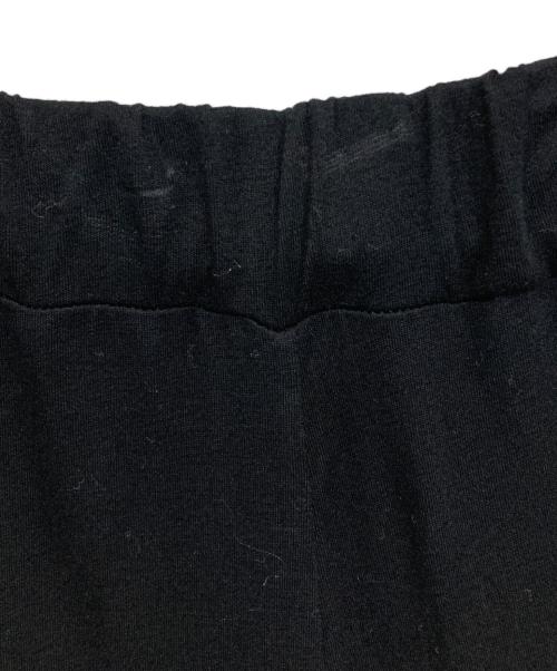 THREE DOTS（スリードッツ）THREE DOTS (スリードッツ) Travel line zigzag flare skirt ブラック サイズ:Sの古着・服飾アイテム